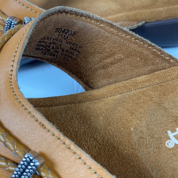 Minnetonka Women's Silverthorne 360 Sandal/Flip Flops Cognac - Picture 3 of 8